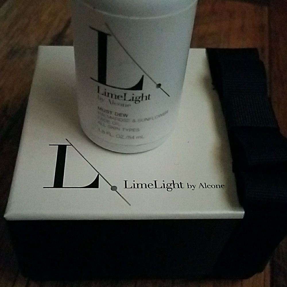 Must dew by limelight